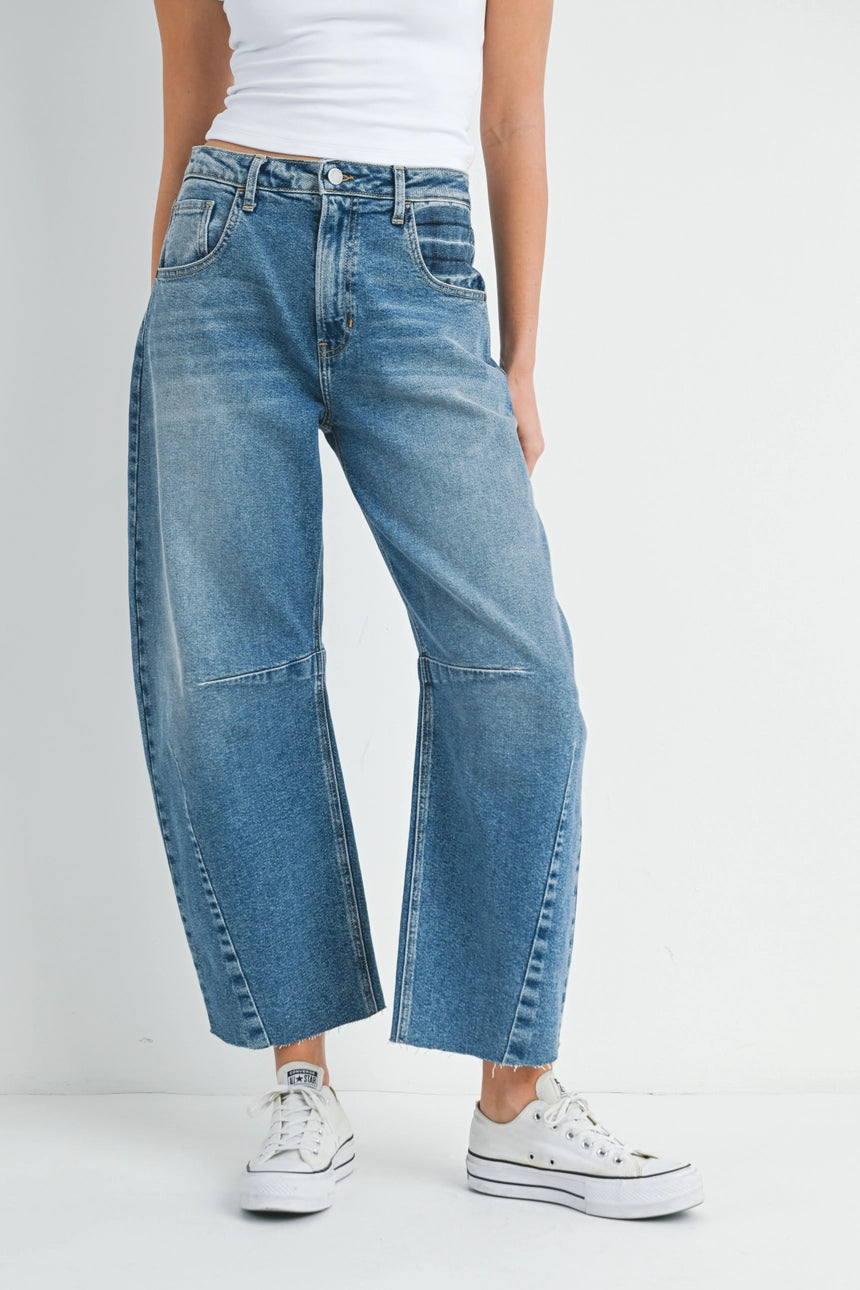 Barrel Jeans with Seams