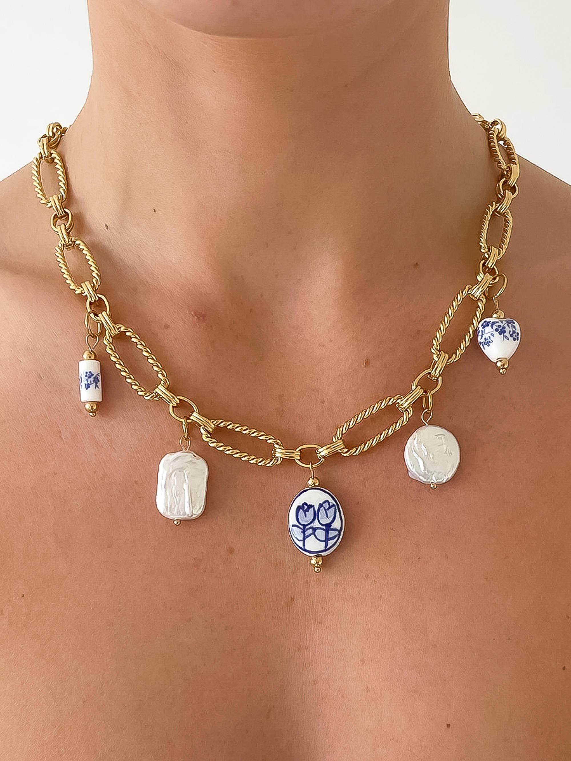 Riela Ceramic Necklace